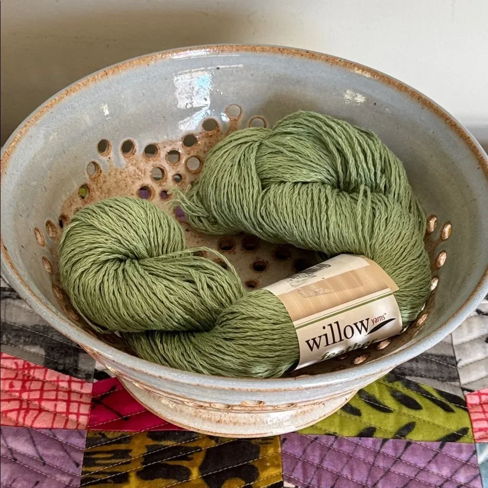 Willow Yarn Skein in Parakeet Linen Cotton Blend